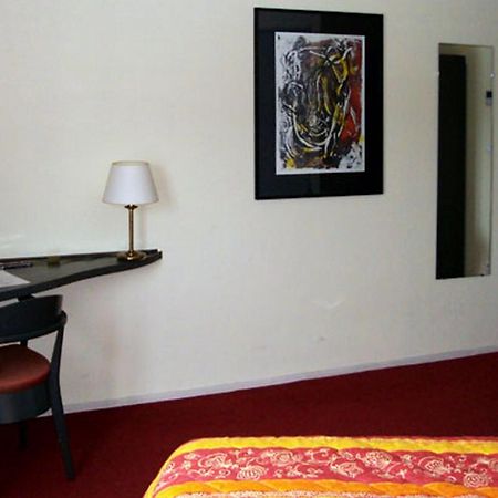Les Colonnes Strasbourg Zenith Hotel Eckbolsheim Kültér fotó
