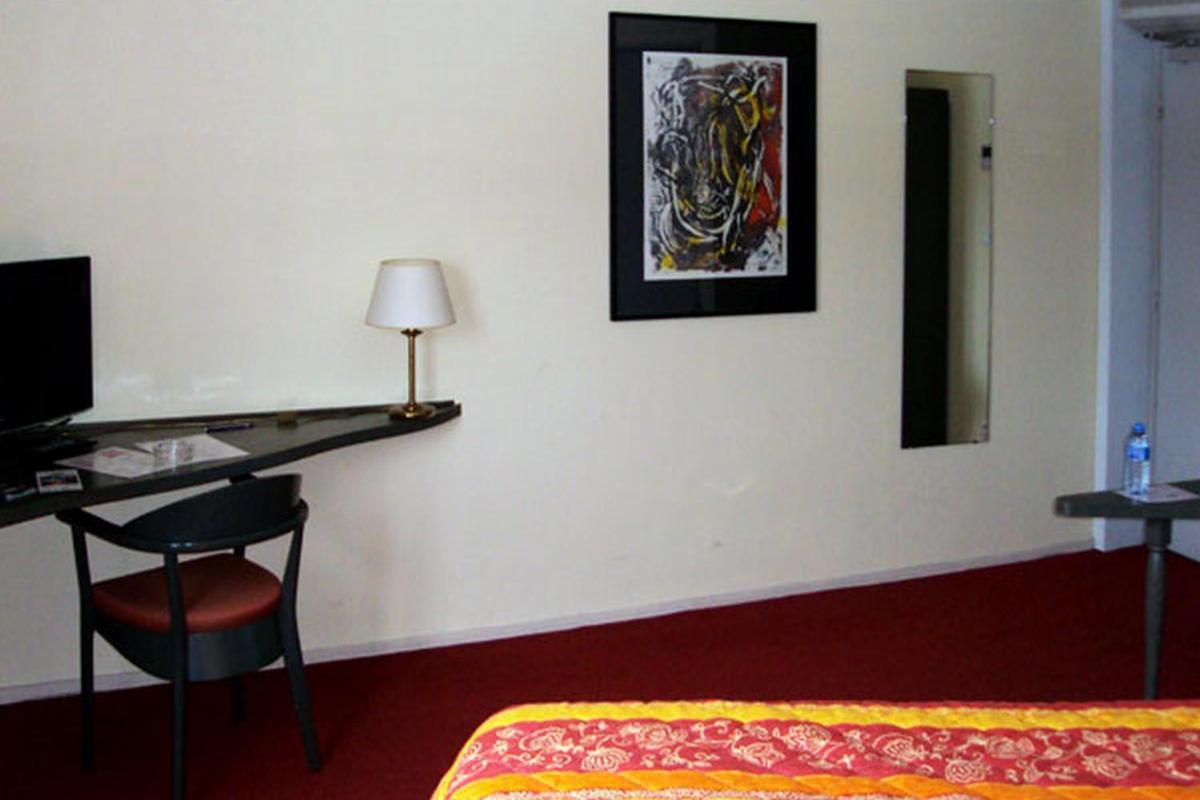 Les Colonnes Strasbourg Zenith Hotel Eckbolsheim Kültér fotó