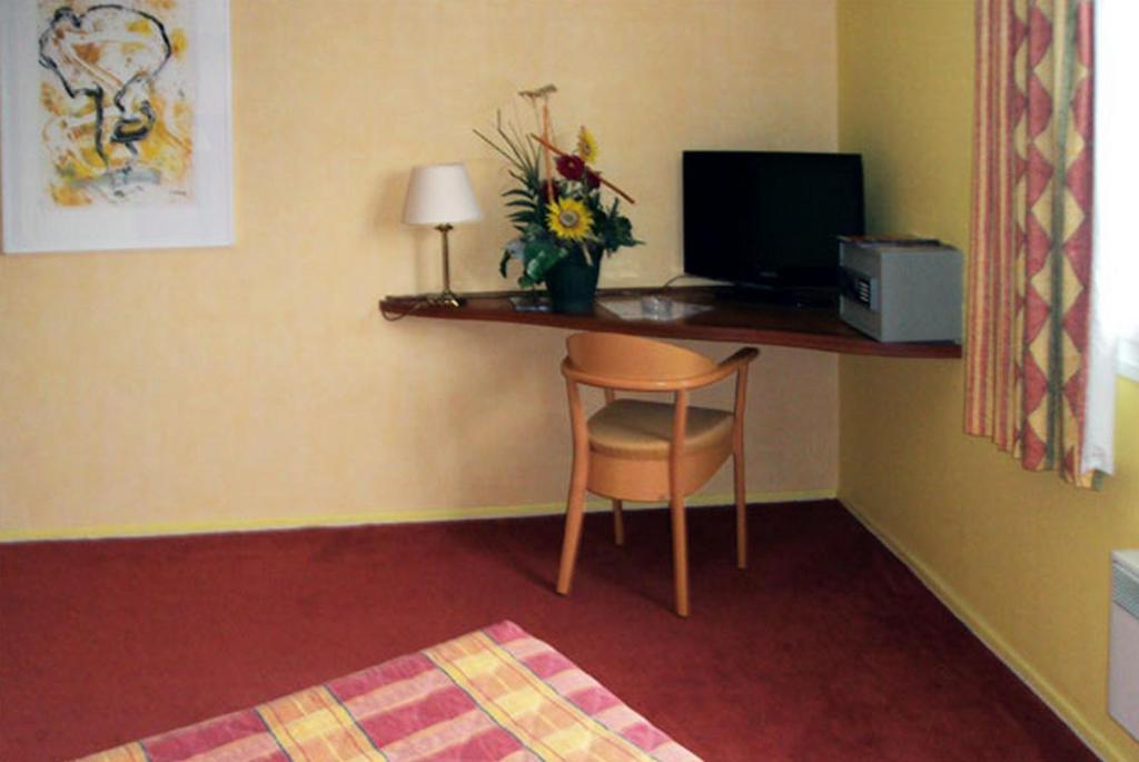 Les Colonnes Strasbourg Zenith Hotel Eckbolsheim Szoba fotó